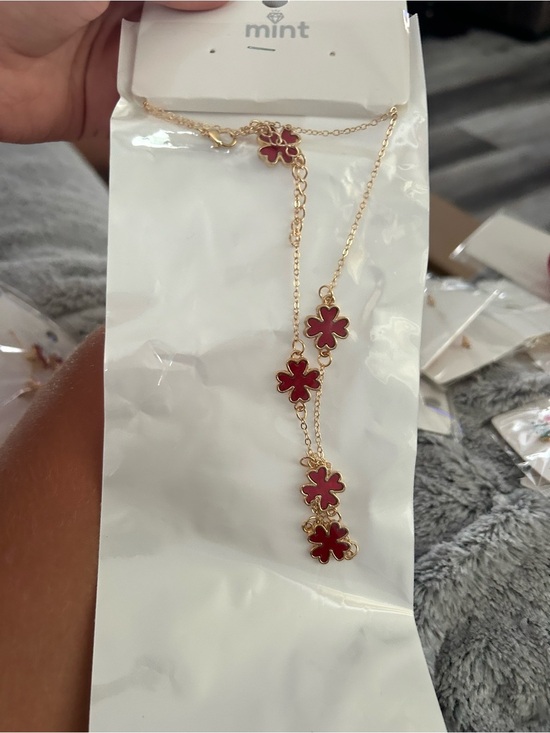 Mint Jewelry - 5/$25 Mint Gold-Tone clover Necklace with Red Flower Charms